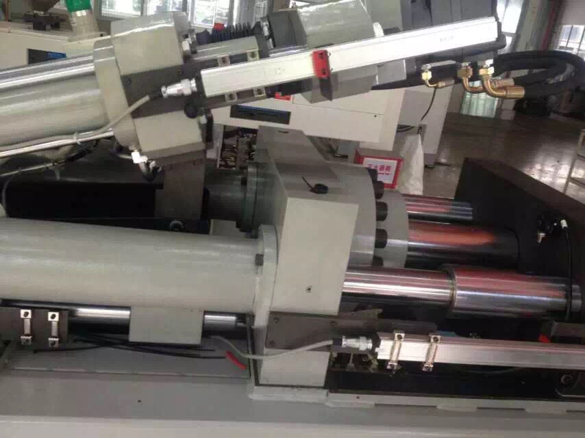 一臺(tái)機(jī)配4條米朗磁致伸縮MTM1系列磁懸浮高精度無(wú)接觸位移傳感器